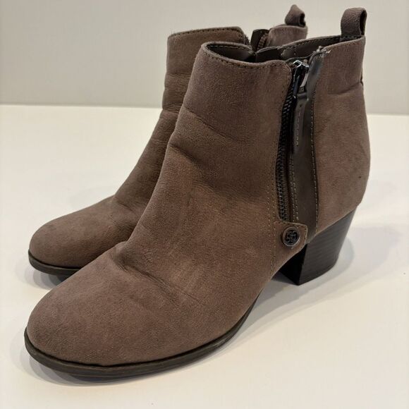Liz Claiborne Boots Women Booties Brown‎ Suede Zipper Accent 7.5 M - Picture 1 of 8